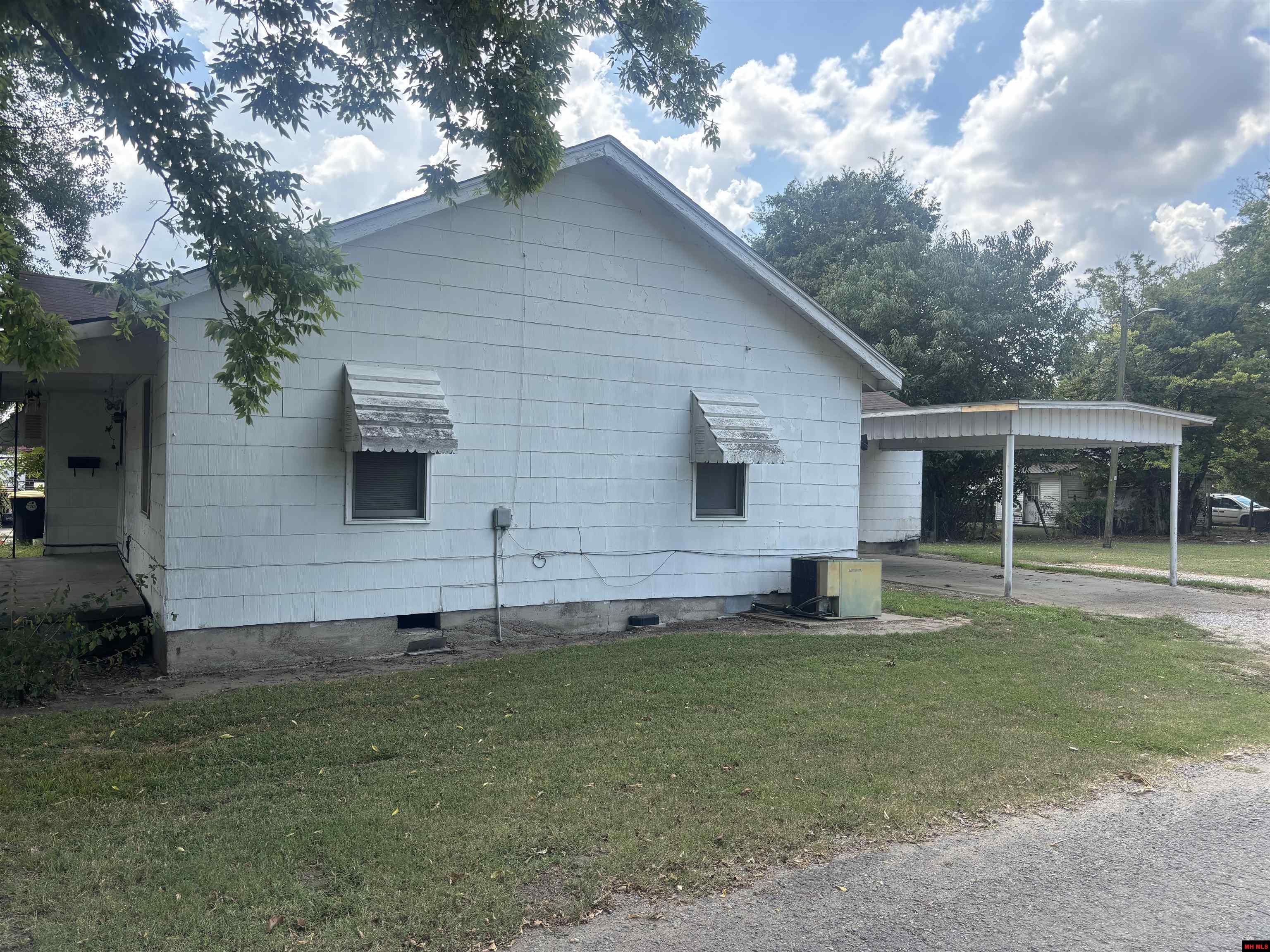 317 W MAIN STREET Steele, MO