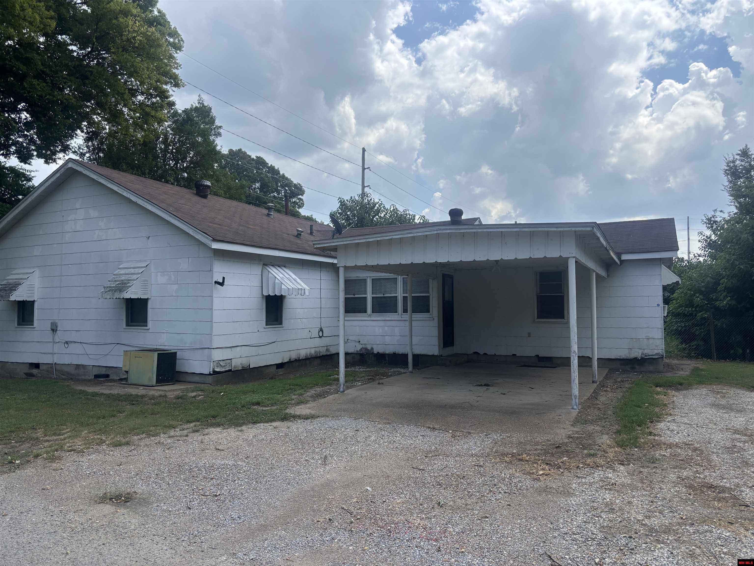 317 W MAIN STREET Steele, MO