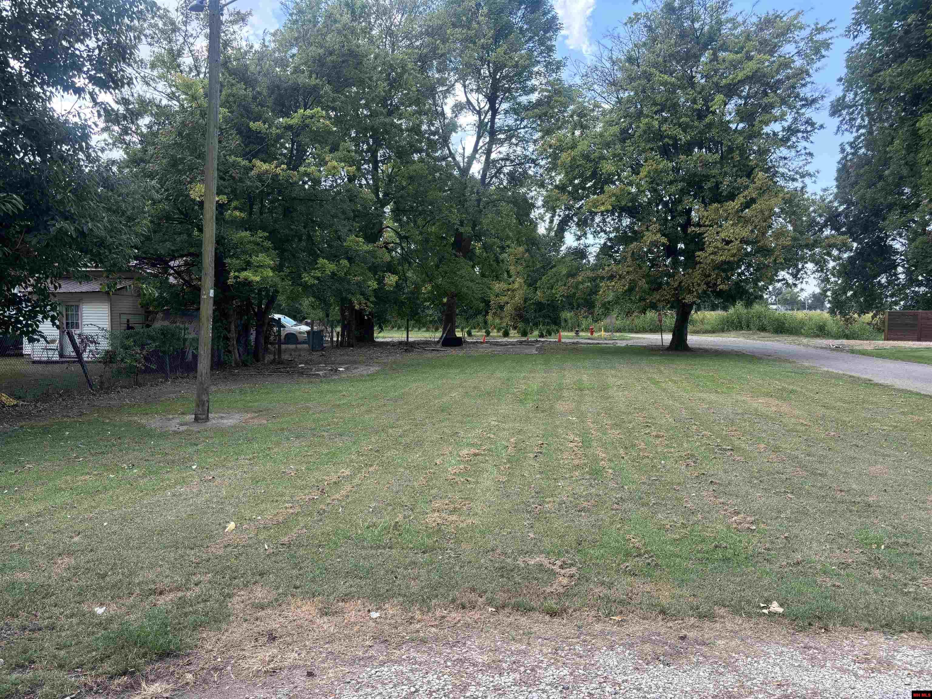 317 W MAIN STREET Steele, MO