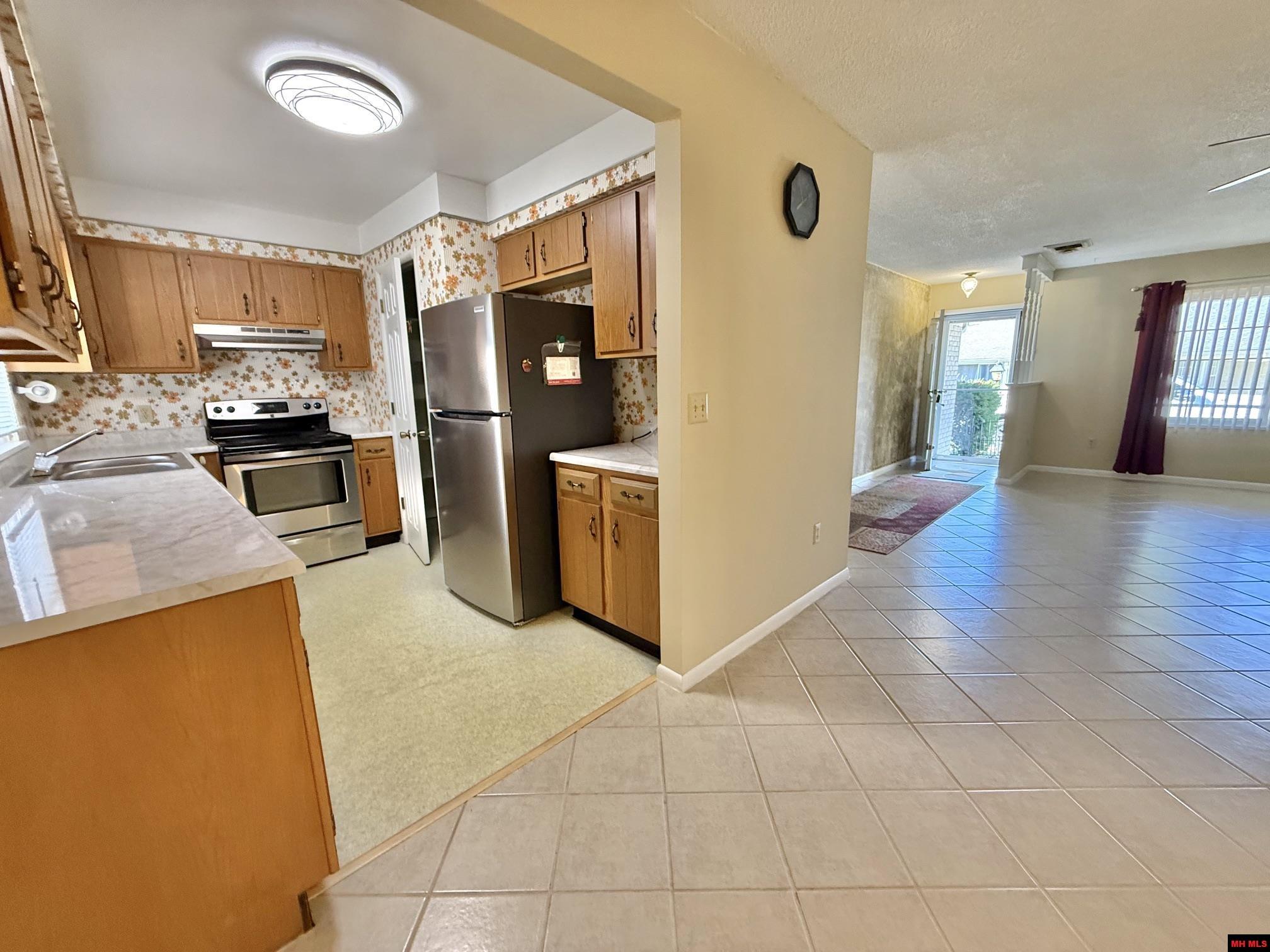 1307 MEADOWBROOK DRIVE Mountain Home, AR