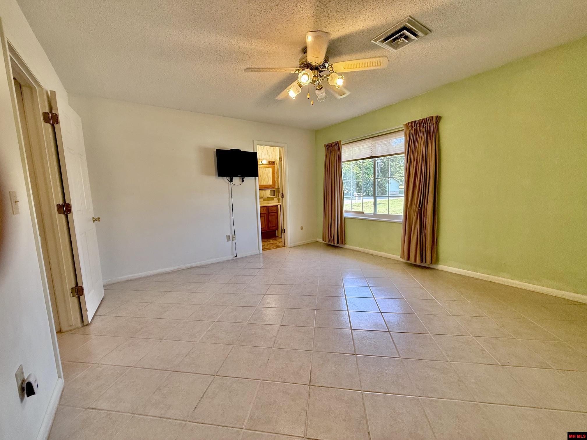 1307 MEADOWBROOK DRIVE Mountain Home, AR