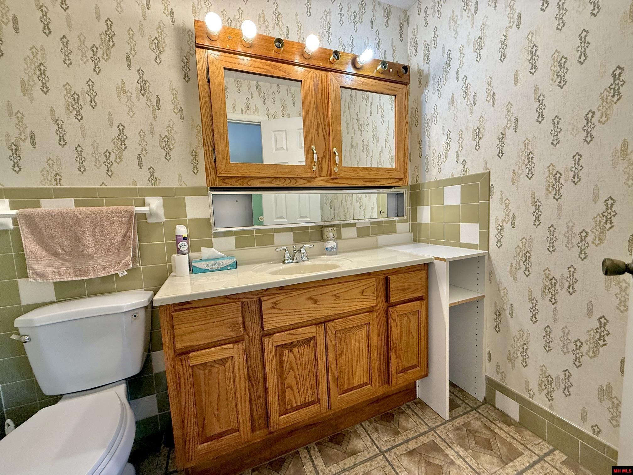 1307 MEADOWBROOK DRIVE Mountain Home, AR