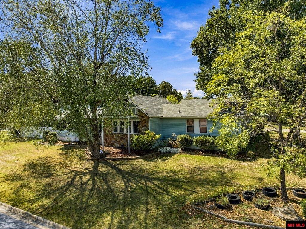 408 N Cardinal Drive