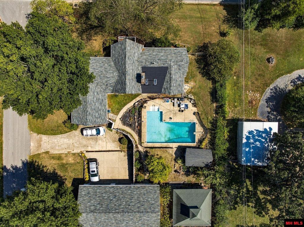 408 N Cardinal Drive