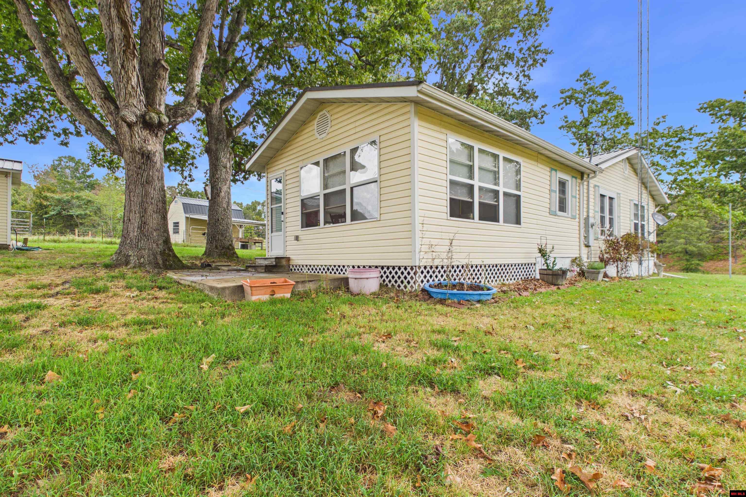 6012 Hwy 62 West