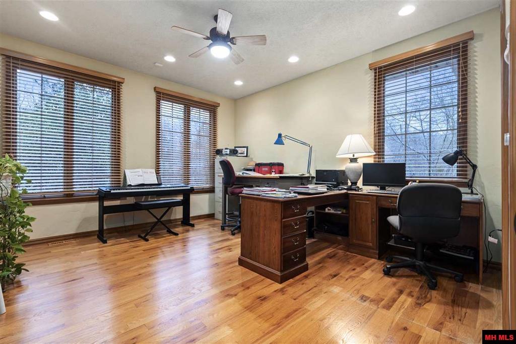 121 STONEGATE DRIVE Mountain Home, AR