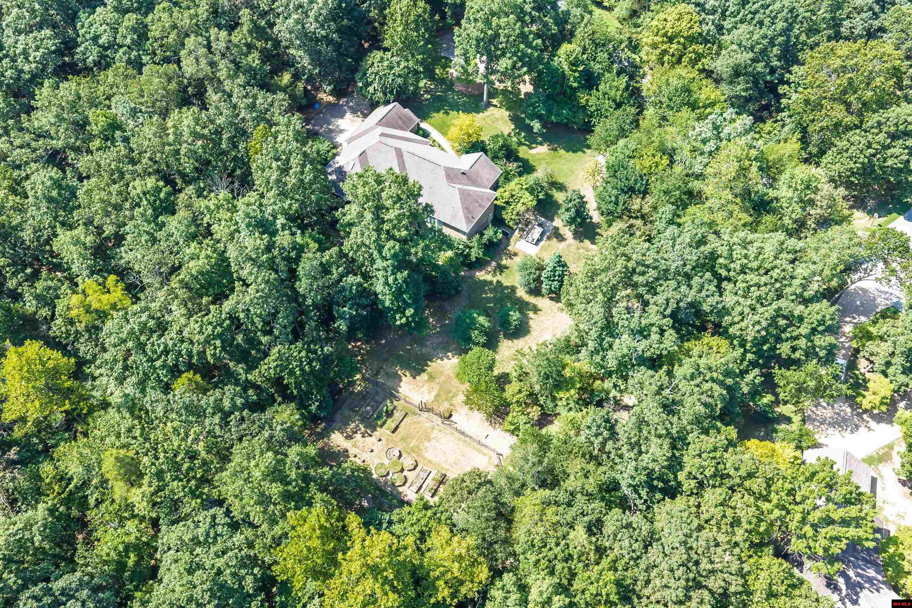 121 STONEGATE DRIVE Mountain Home, AR