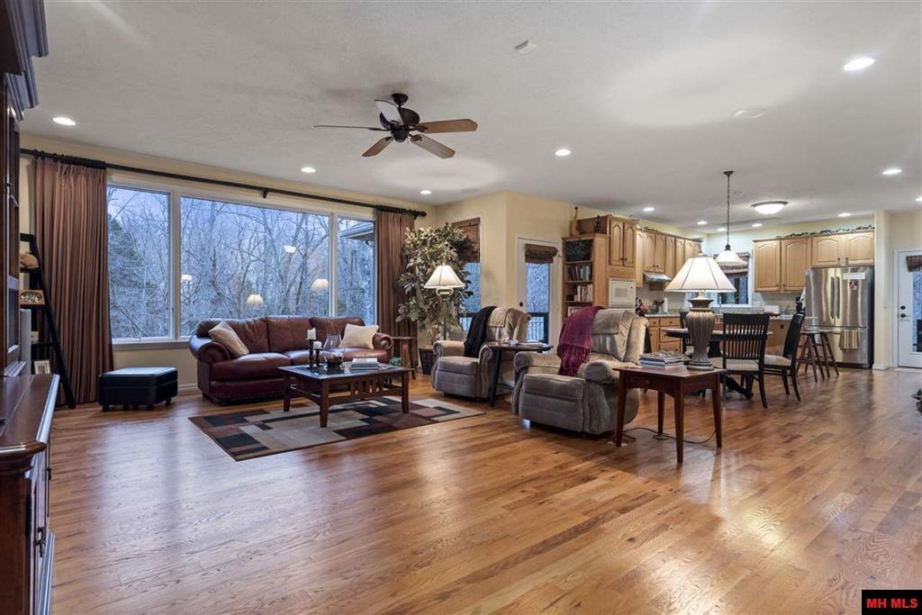 121 STONEGATE DRIVE Mountain Home, AR