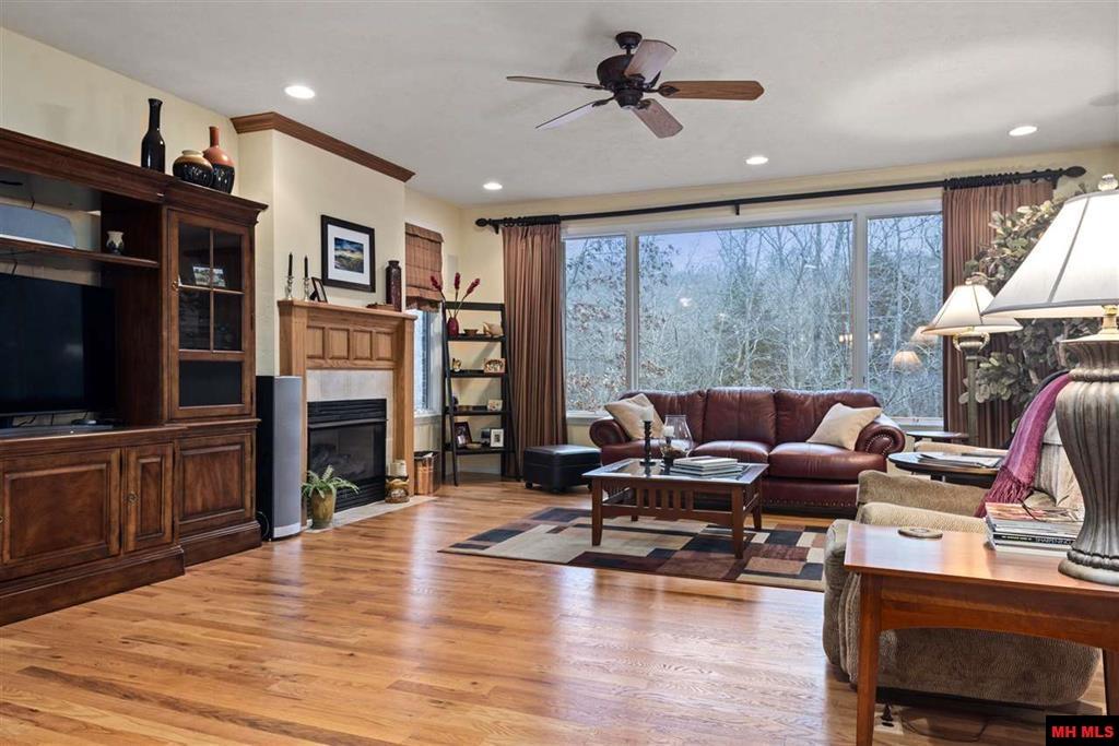 121 STONEGATE DRIVE Mountain Home, AR