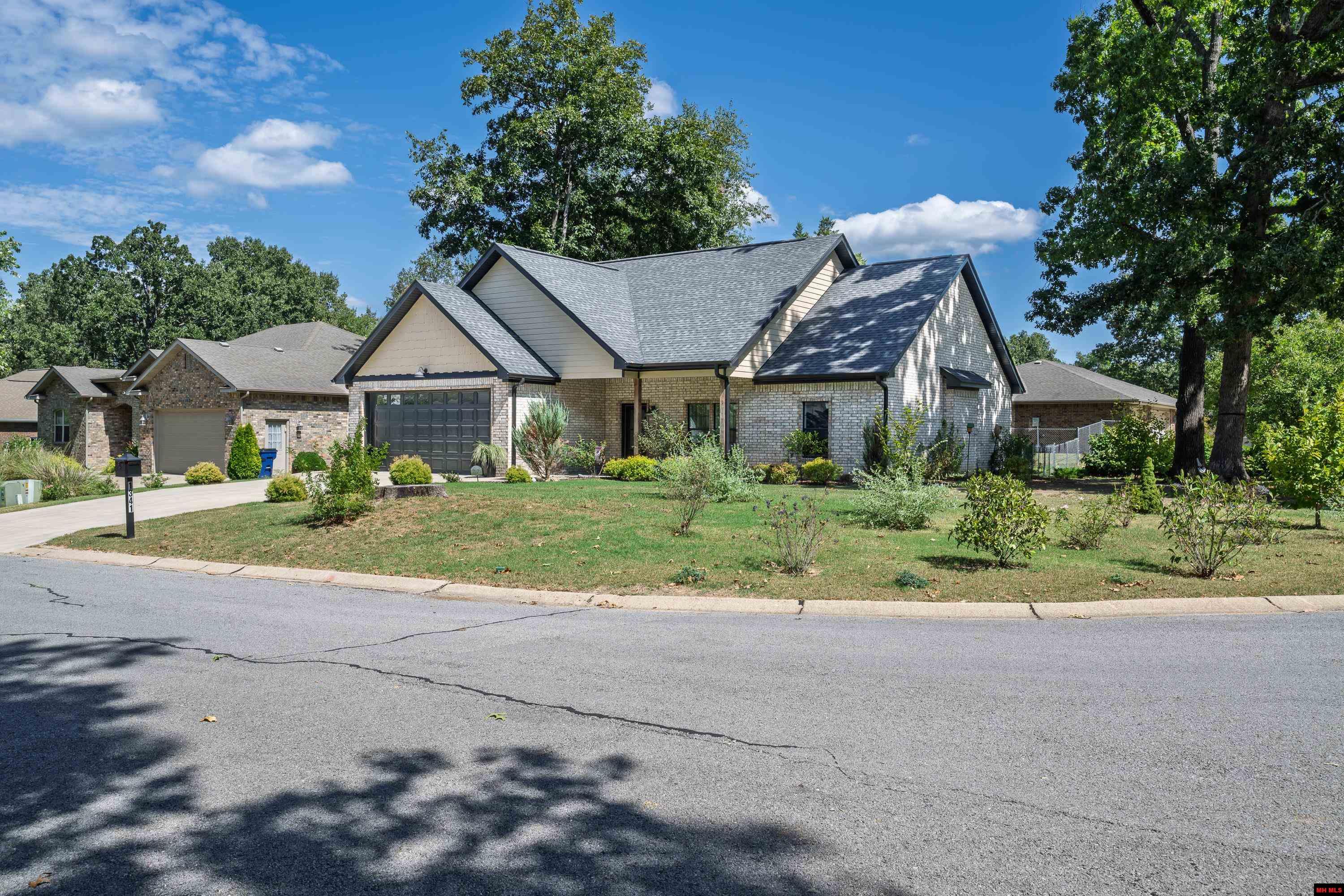 1341 HAMPSHIRE CIRCLE Mountain Home, AR
