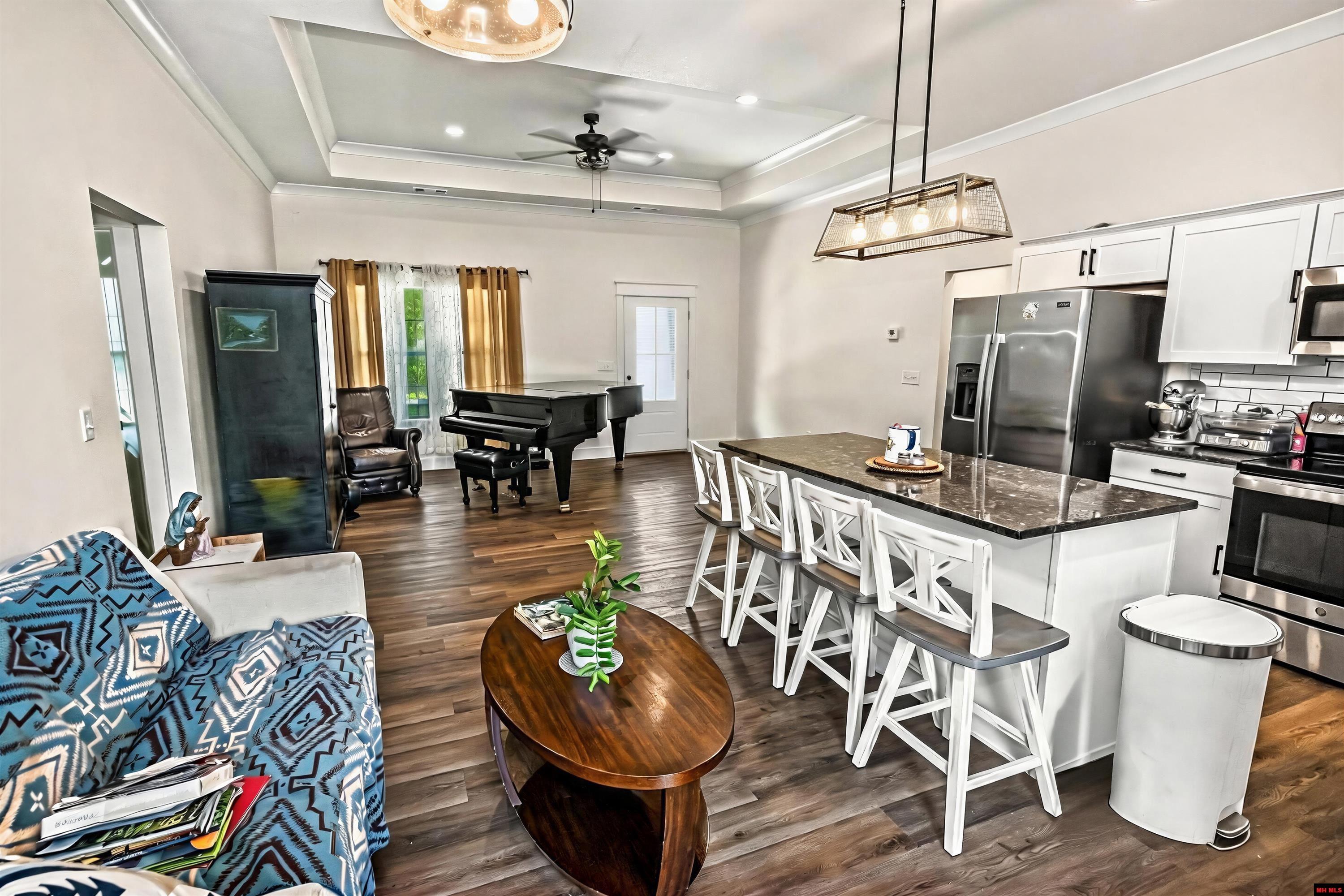 1341 HAMPSHIRE CIRCLE Mountain Home, AR