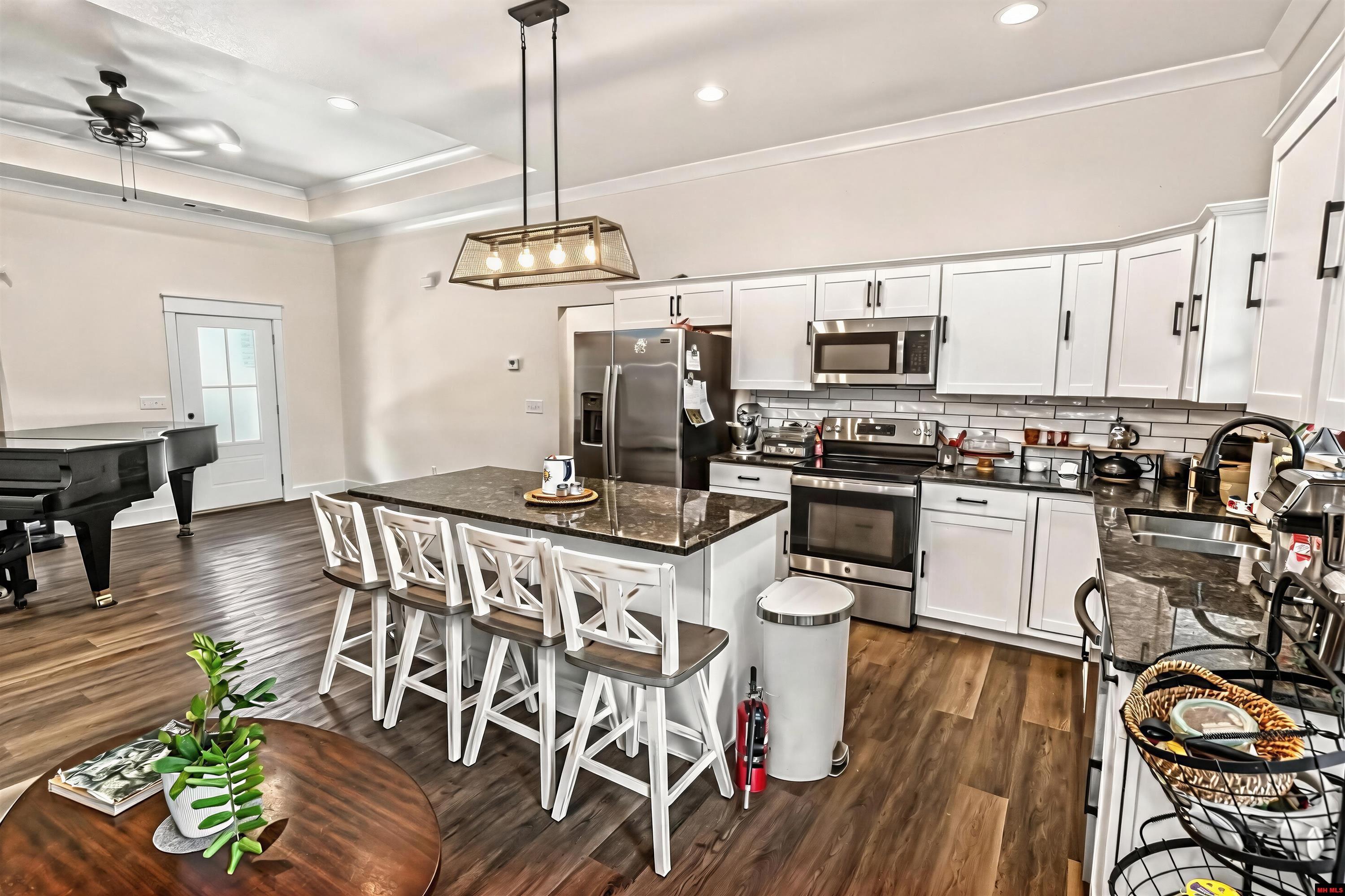 1341 HAMPSHIRE CIRCLE Mountain Home, AR