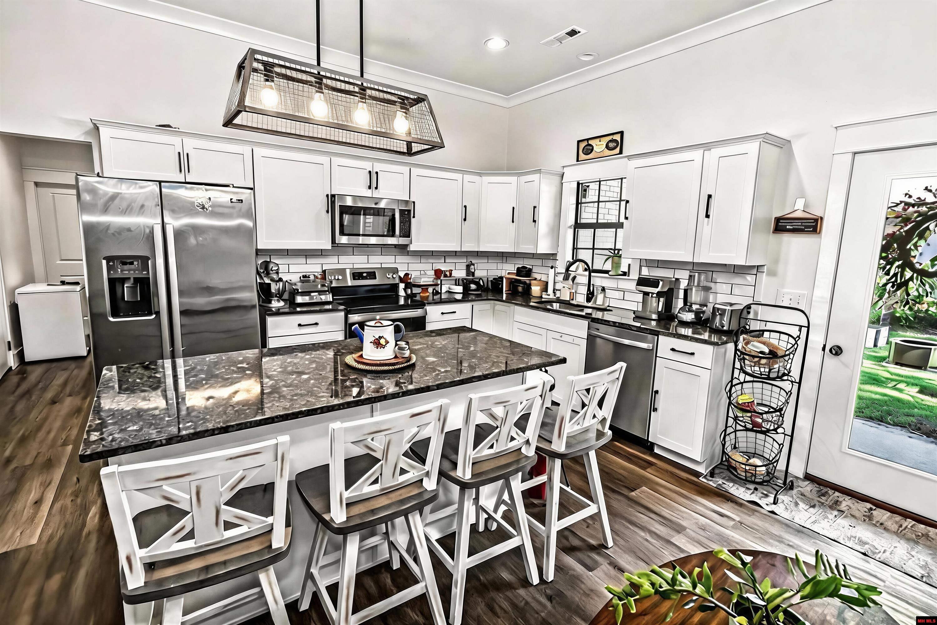 1341 HAMPSHIRE CIRCLE Mountain Home, AR
