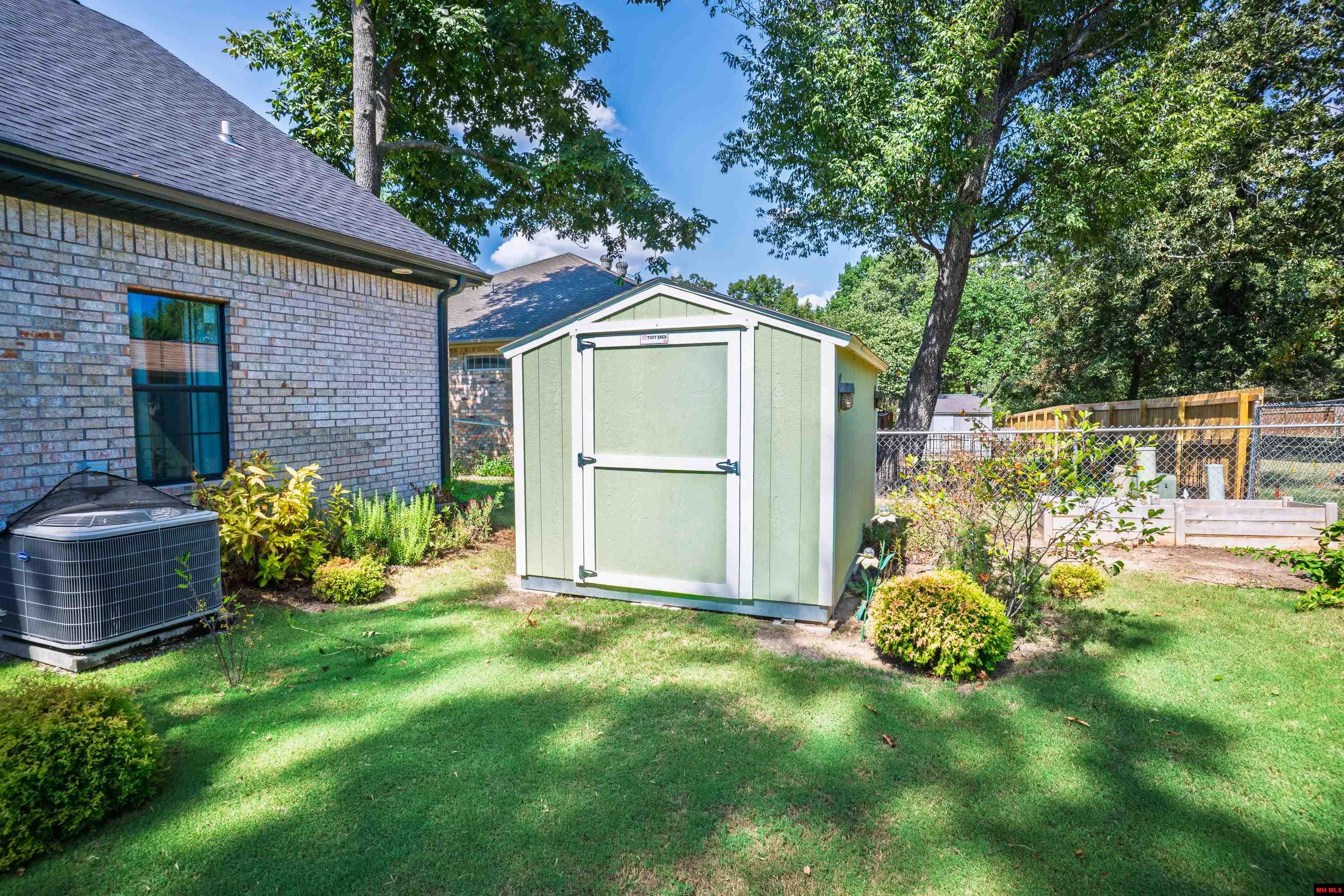1341 HAMPSHIRE CIRCLE Mountain Home, AR