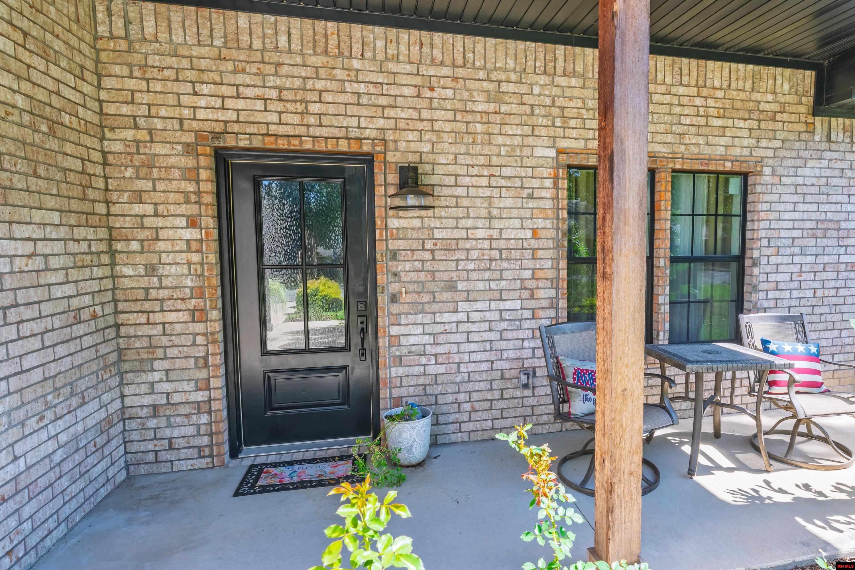 1341 HAMPSHIRE CIRCLE Mountain Home, AR