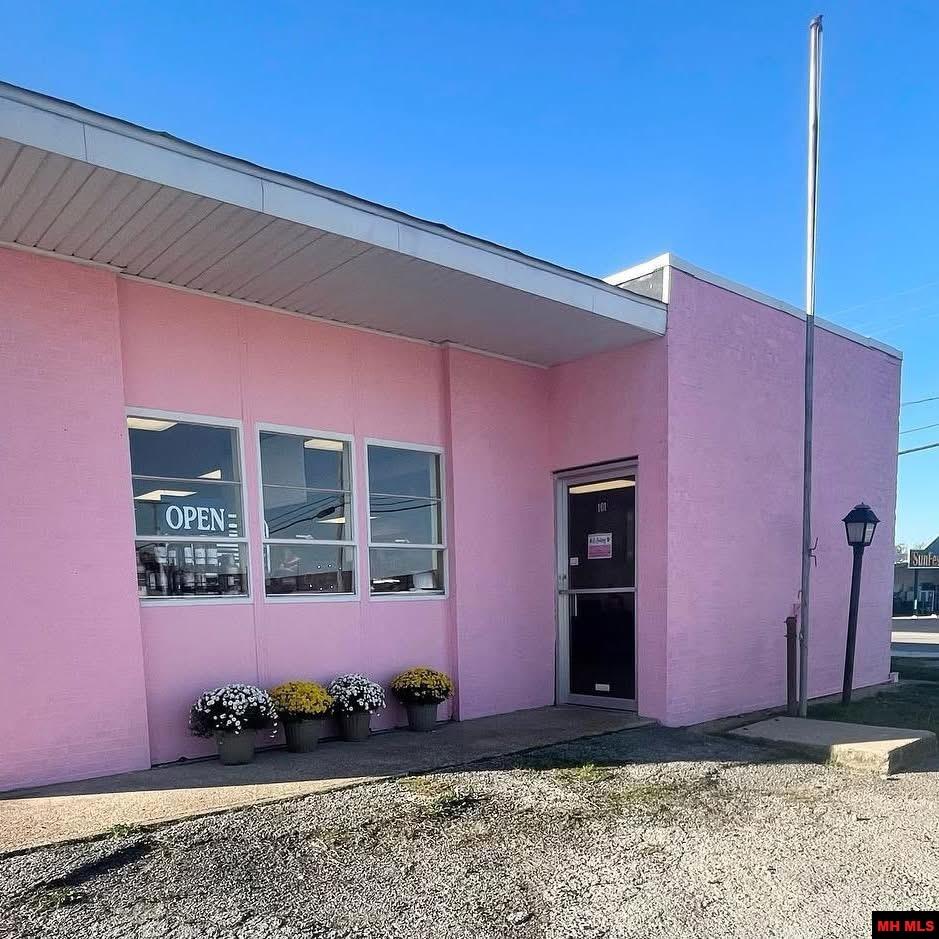 101 E MAIN STREET, Gassville, AR