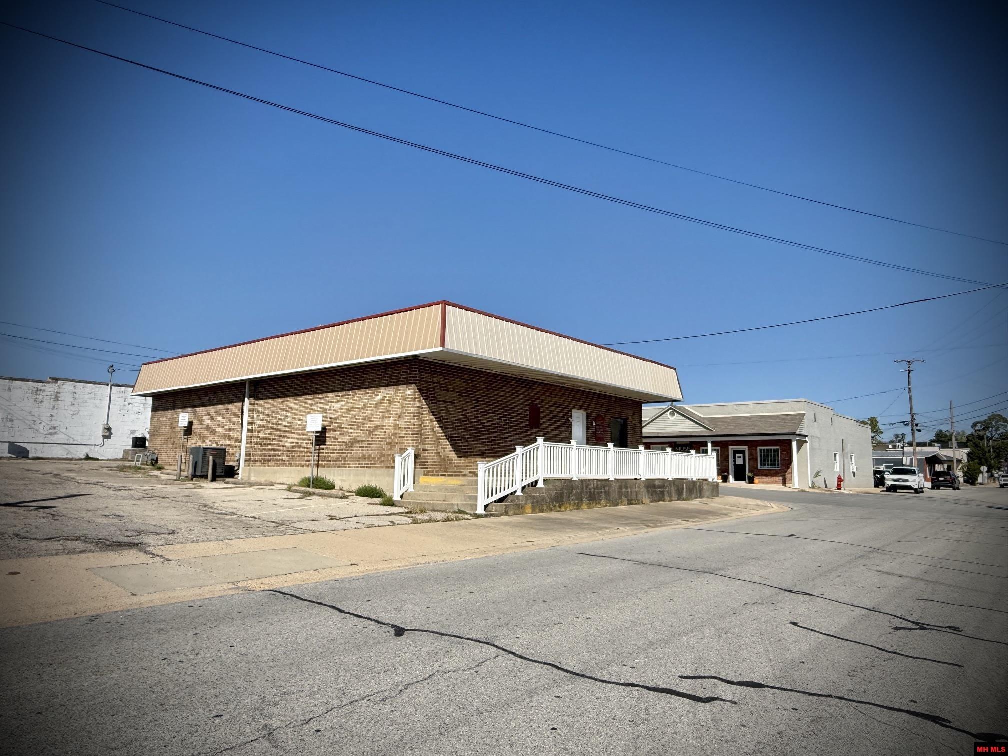 701 S CHURCH STREET, Mountain Home, AR