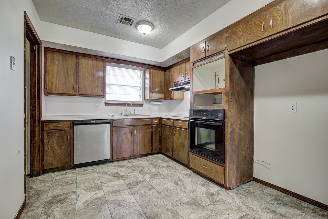 802--806 E Poplar Ave