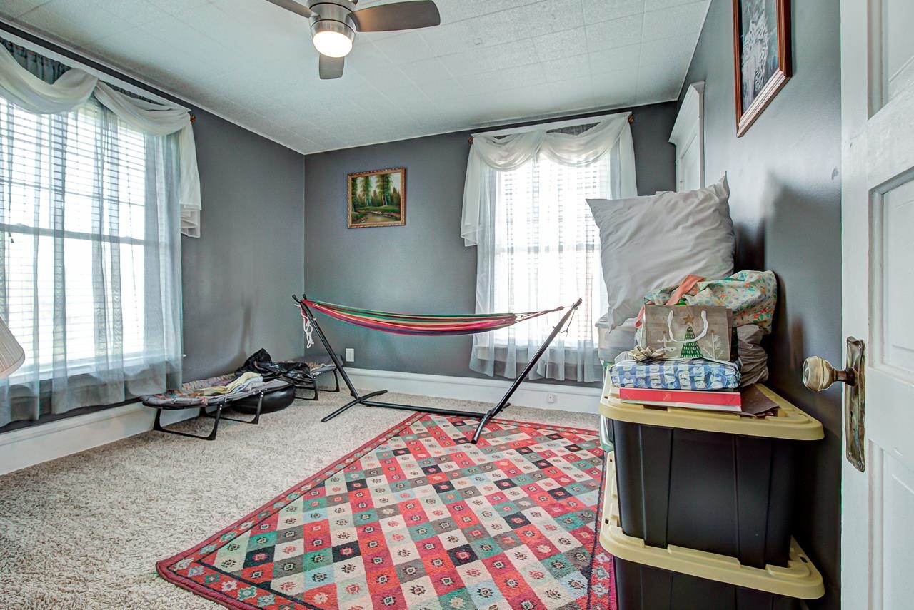 1301 W Cherokee Ave