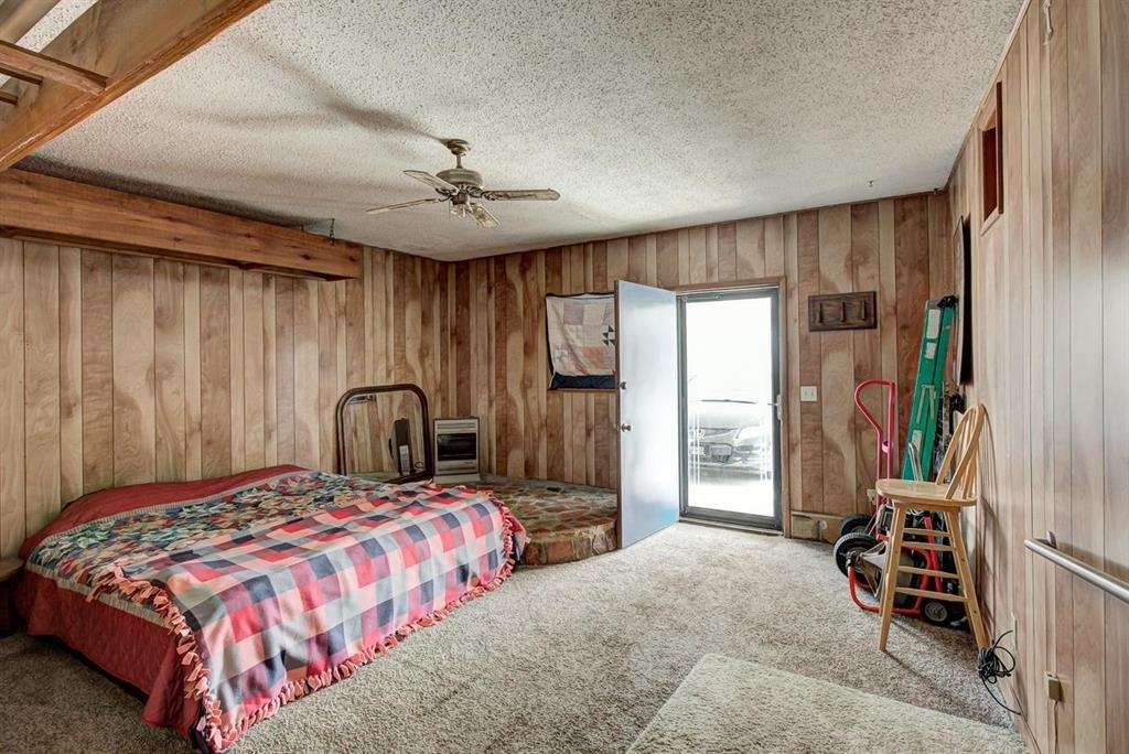 102 Village Dr