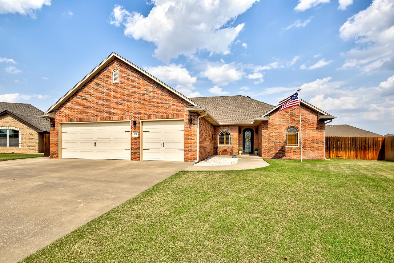527 Grizzly Ln