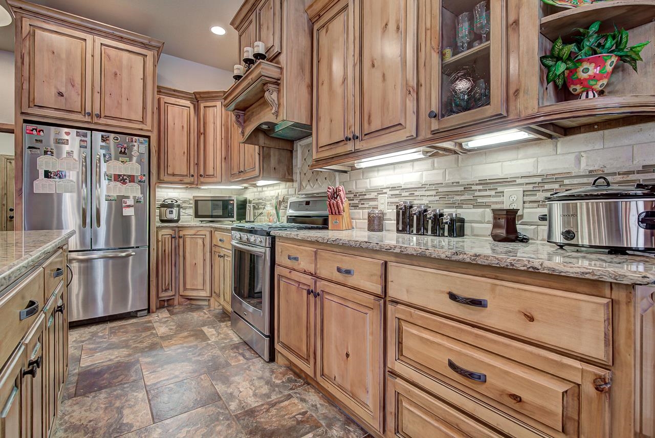 527 Grizzly Ln