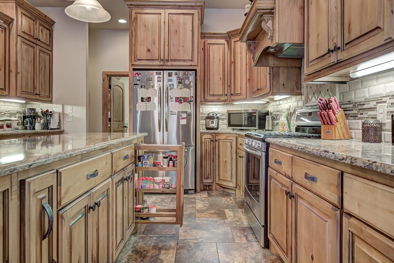 527 Grizzly Ln
