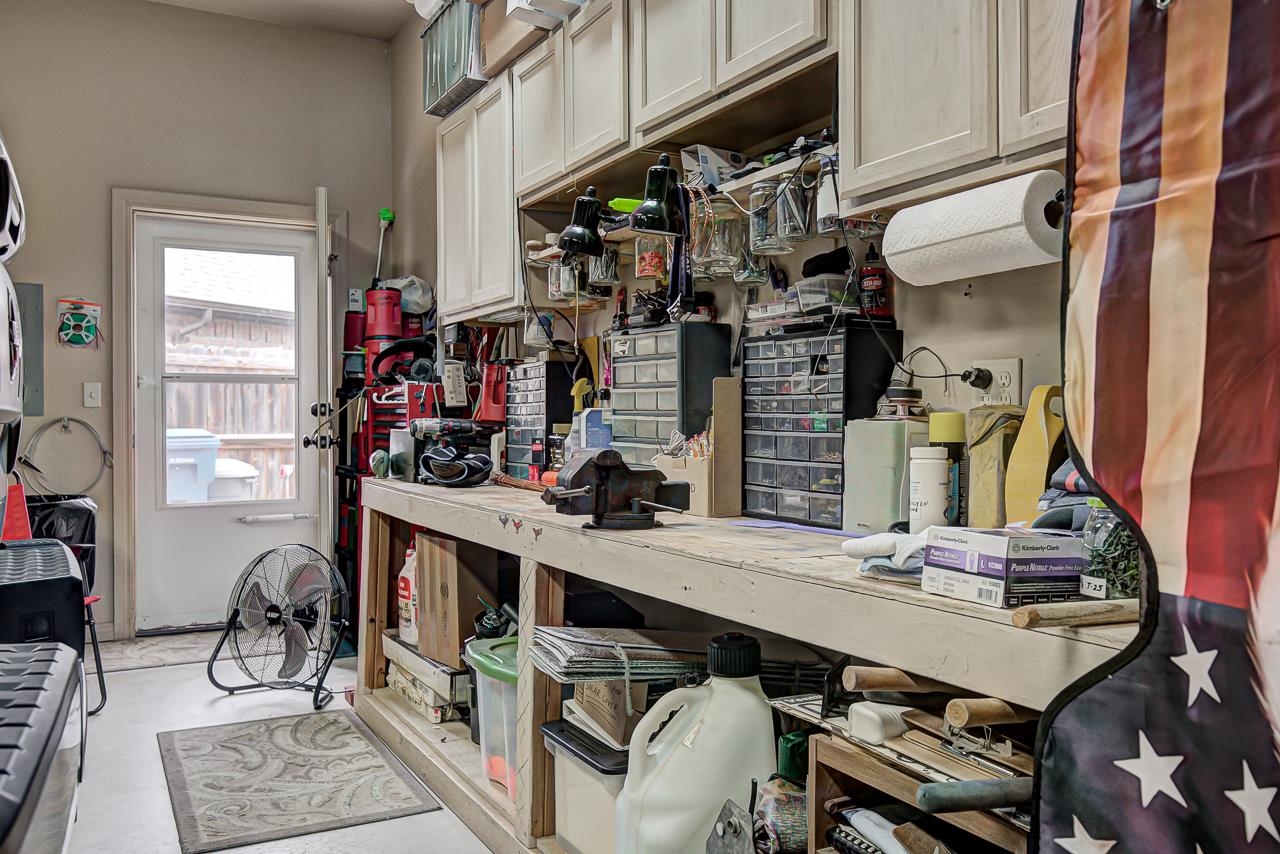 527 Grizzly Ln
