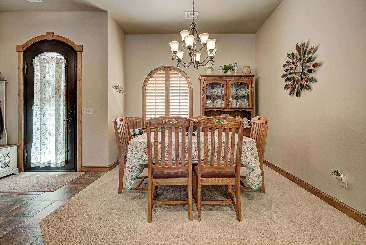 527 Grizzly Ln