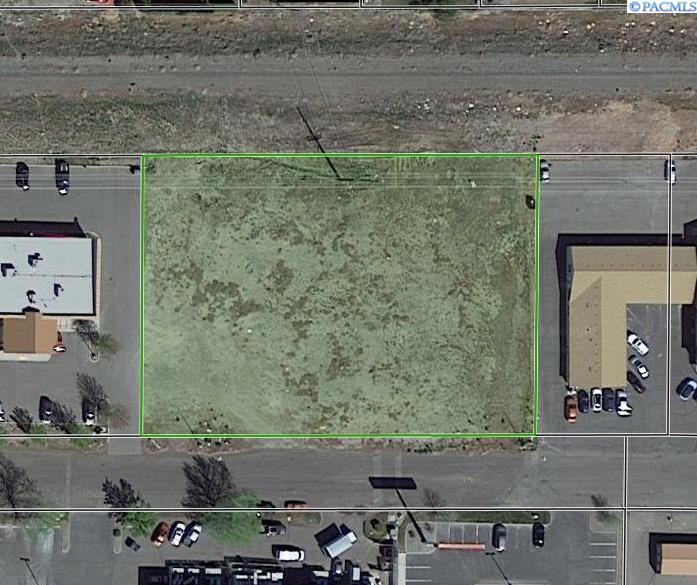 8516 W Gage Blvd, Kennewick, WA 99336-8120