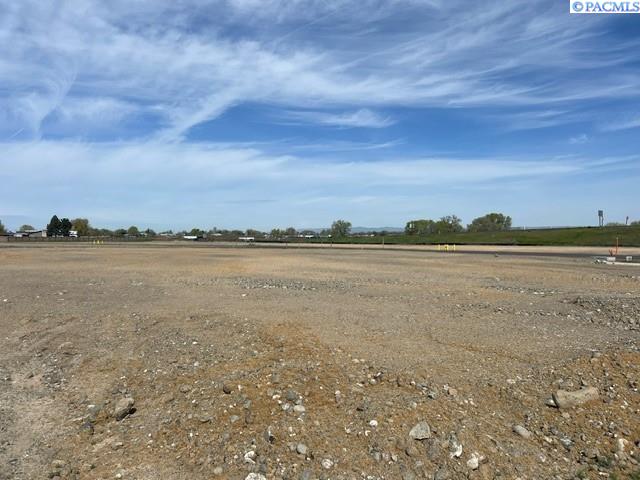 1 NKA Wine Country Rd, Prosser, WA 99350