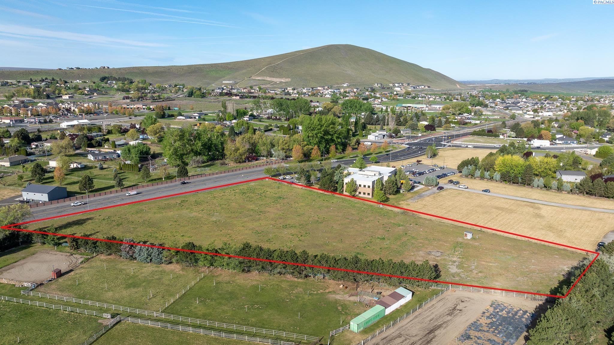 3807 E Lattin Rd, West Richland, WA 99353
