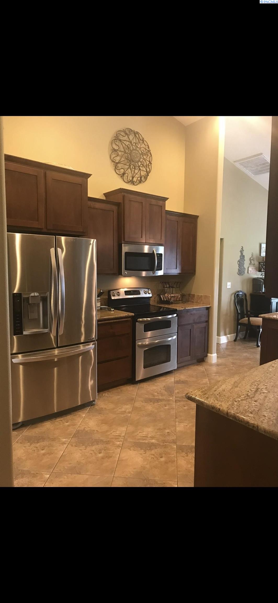 1313 Road 54, Pasco, WA 99301