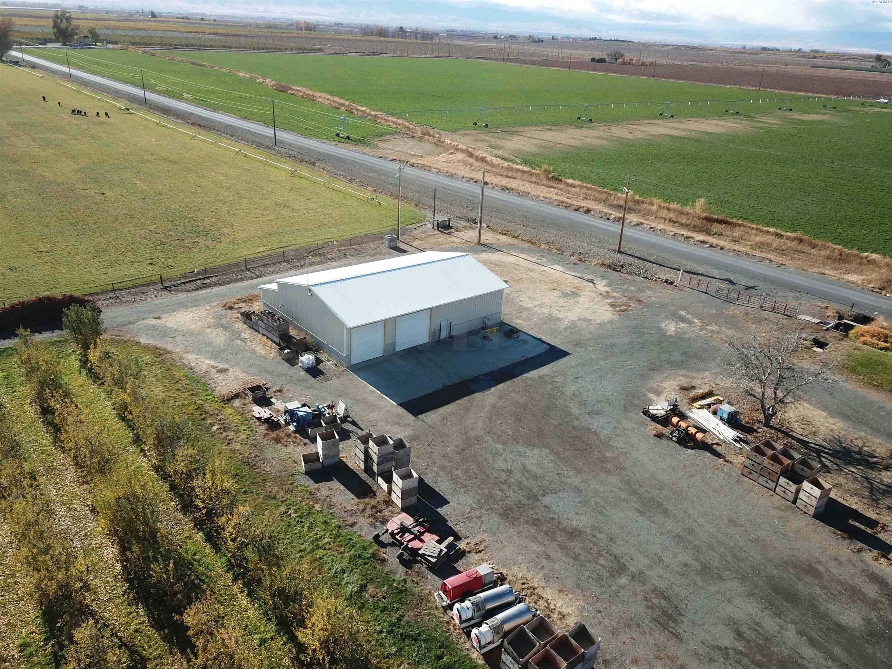 NKA Lateral B Road, Wapato WA 98951-0000
