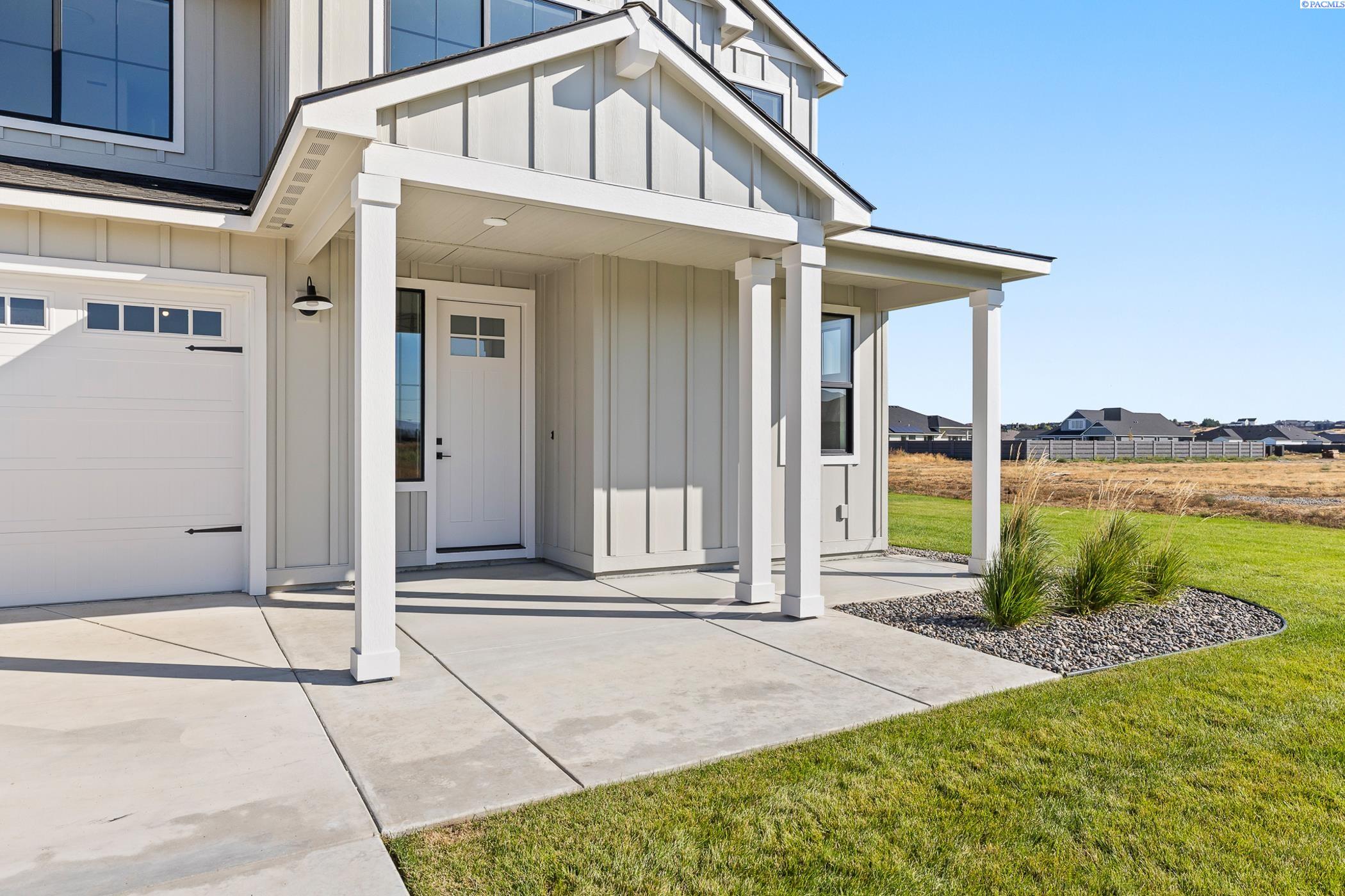 12725 Clark Fork Rd, Pasco, WA 99301