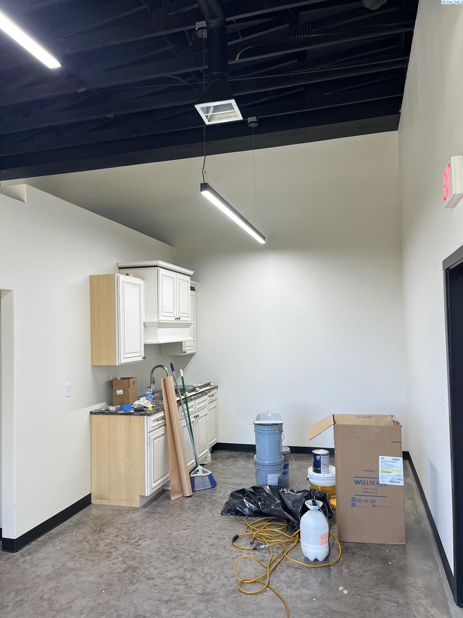 4330 Van Giesen St #106, West Richland, WA 99353