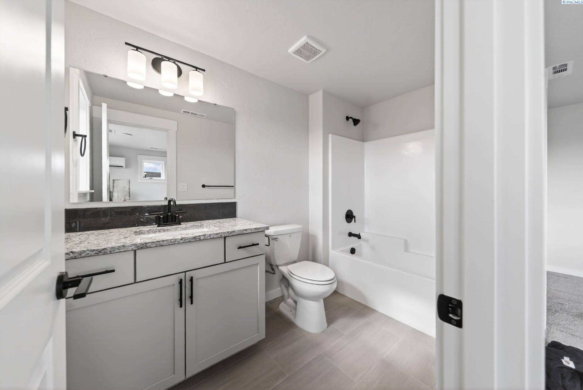 3662 Highview St, Richland, WA 99352