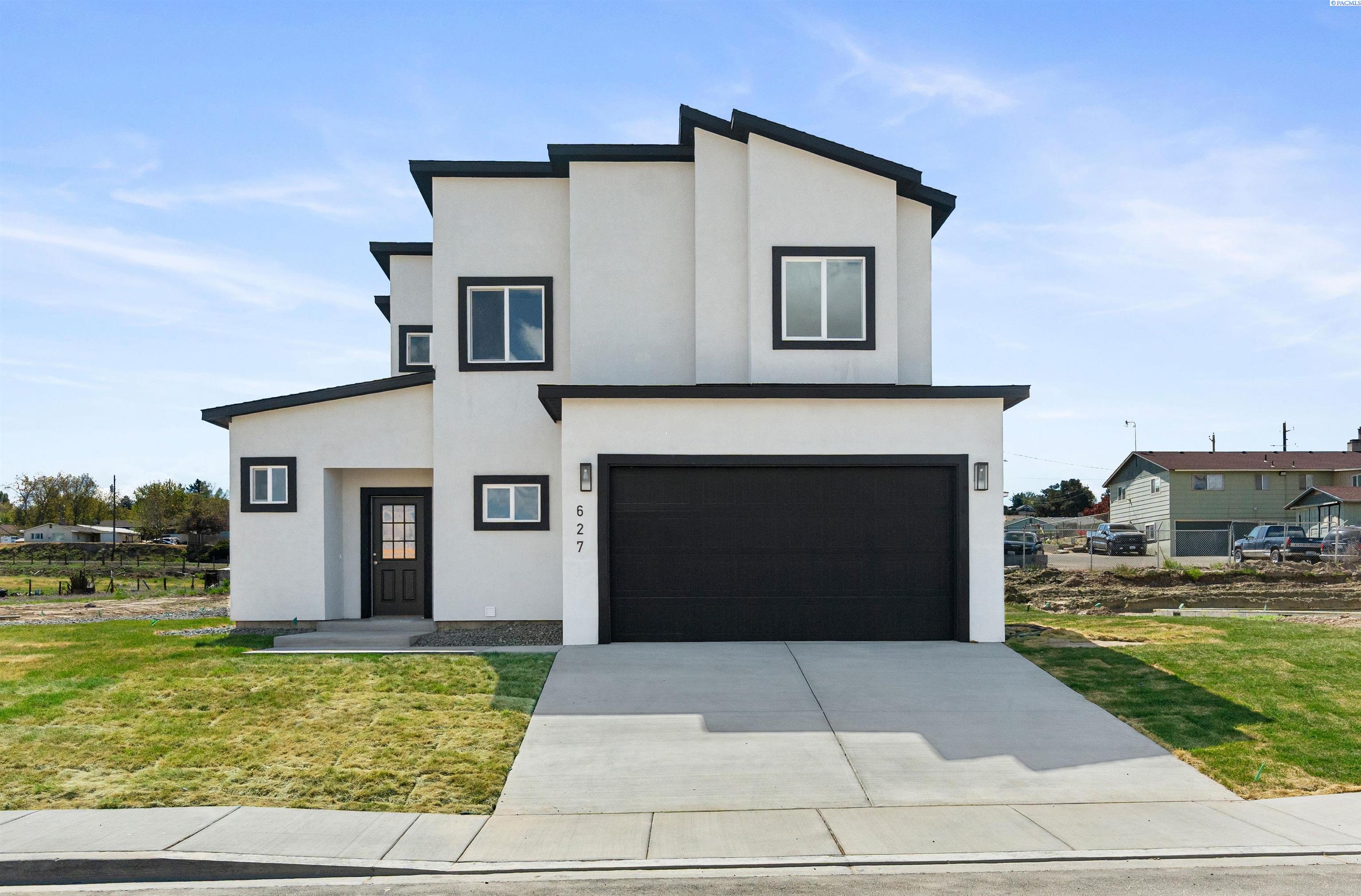 627 San Mateo Ave, Sunnyside WA 98944