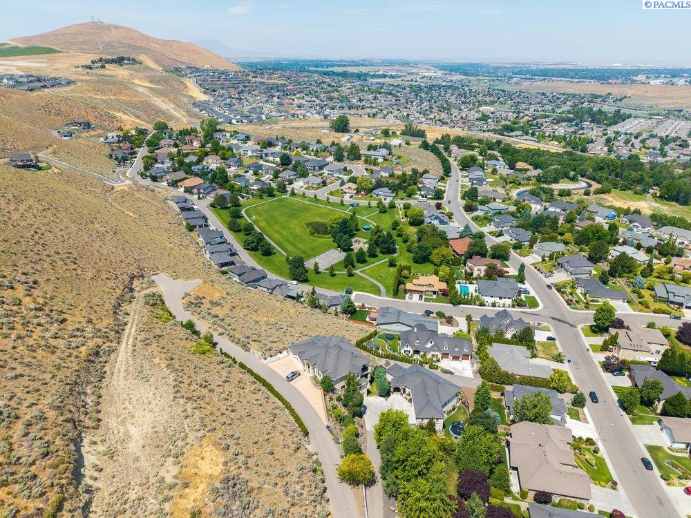 2387 Morency Ct, Richland, WA 99352