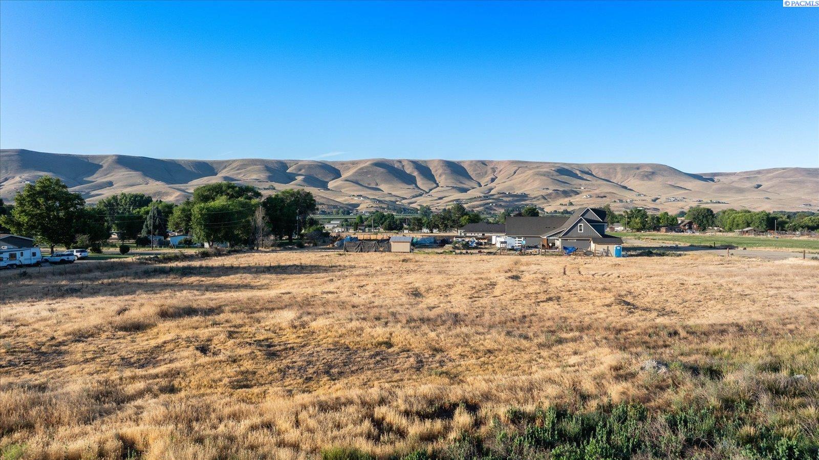 S 1544 Pr Sw, Prosser, WA 99350