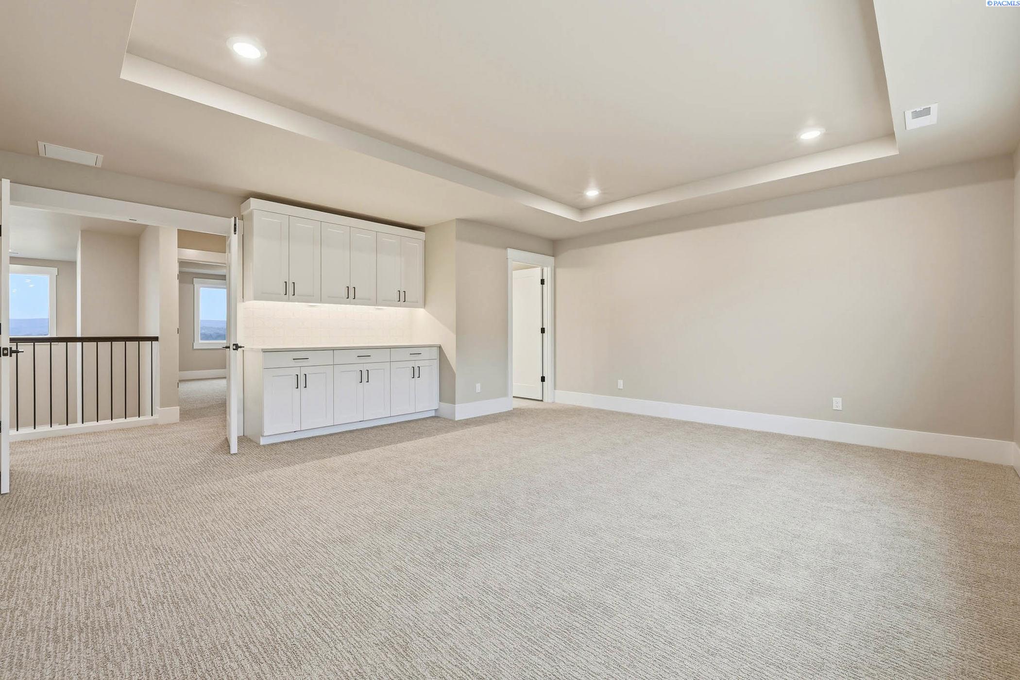 347 Ascend Ave, Richland, WA 99352