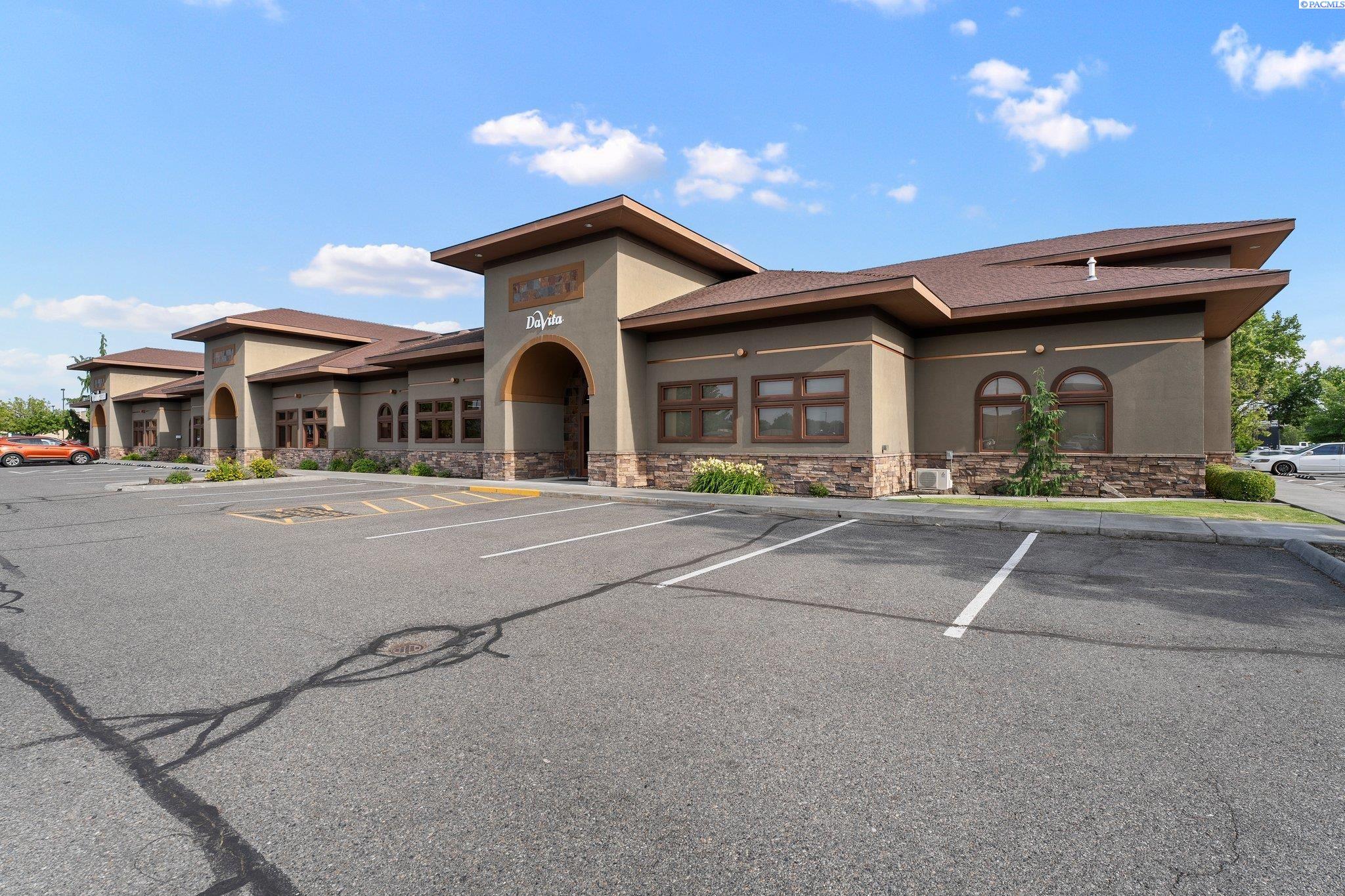 6825 Burden Blvd #A & E, Pasco, WA 99301