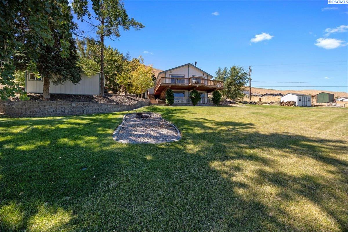 36605 Red Mountain Rd, Benton City, WA 99320