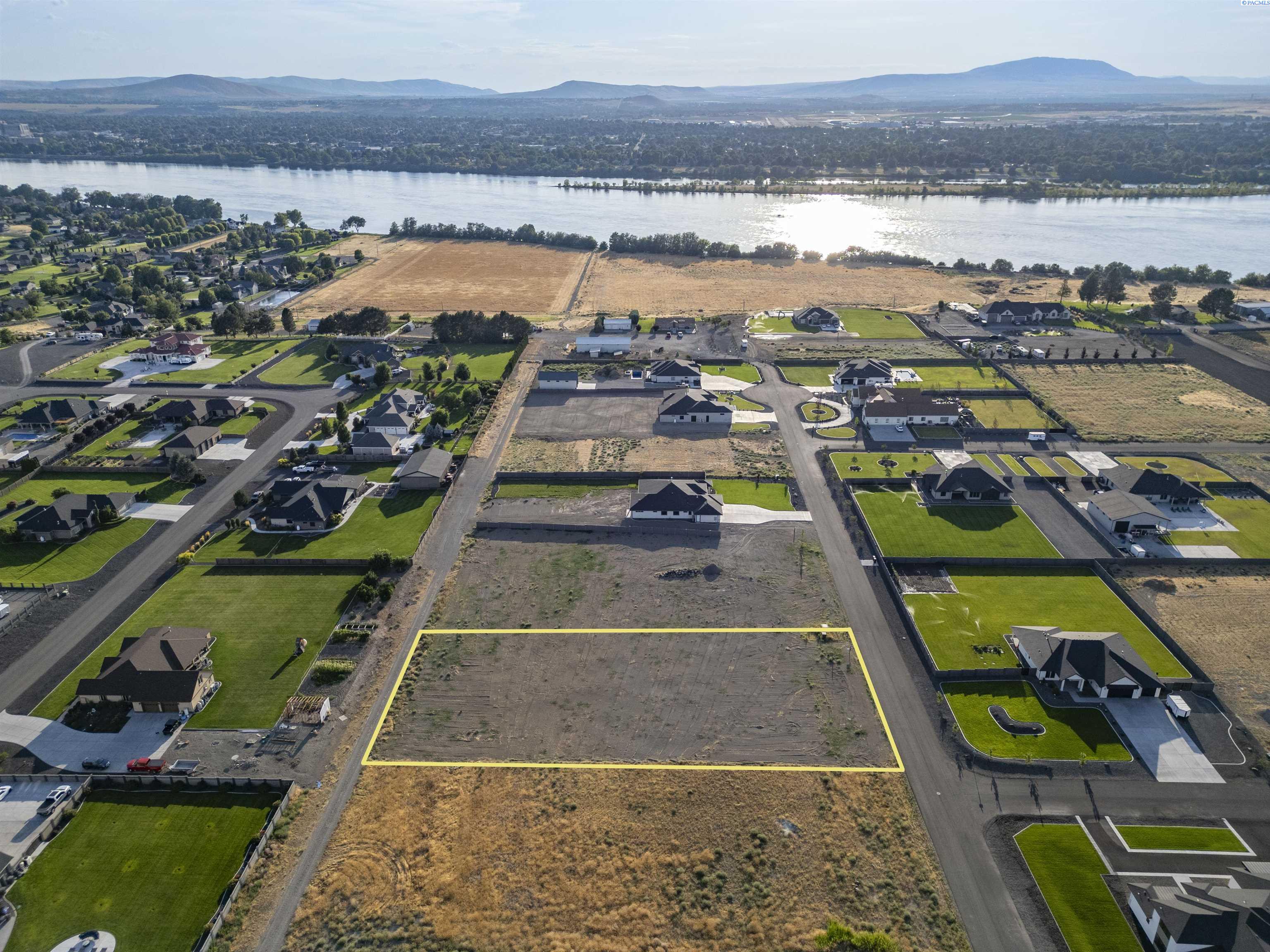 11714 Cordon Crest Ct, Pasco, WA 99301