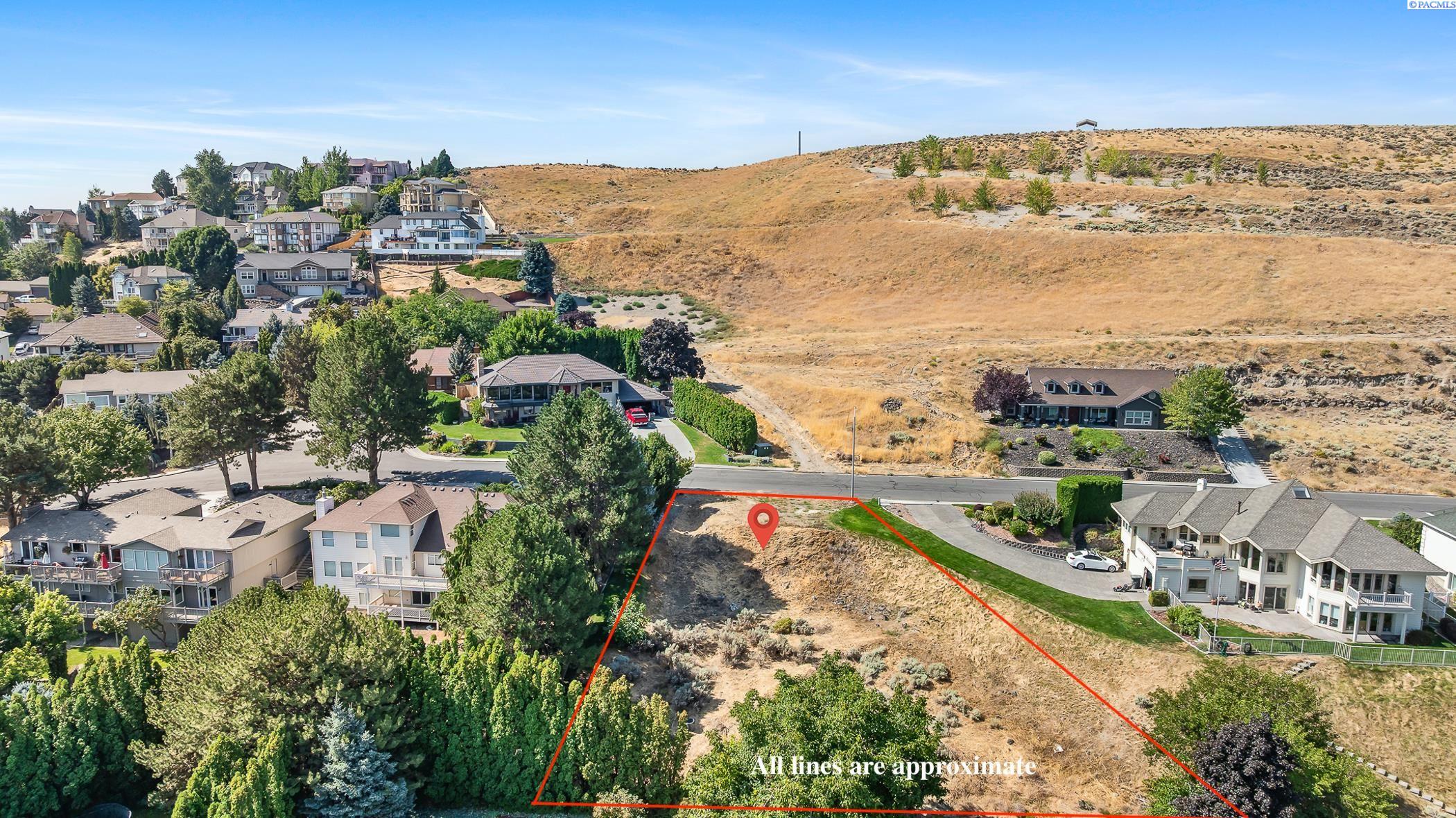 260 Rockwood Dr, Richland, WA 99352