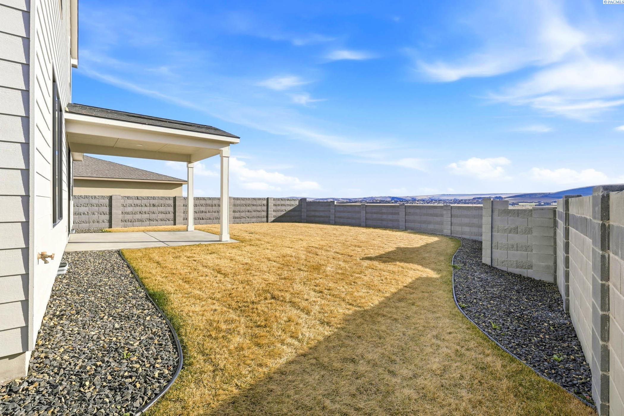 3913 Barbera St, Richland, WA 99352