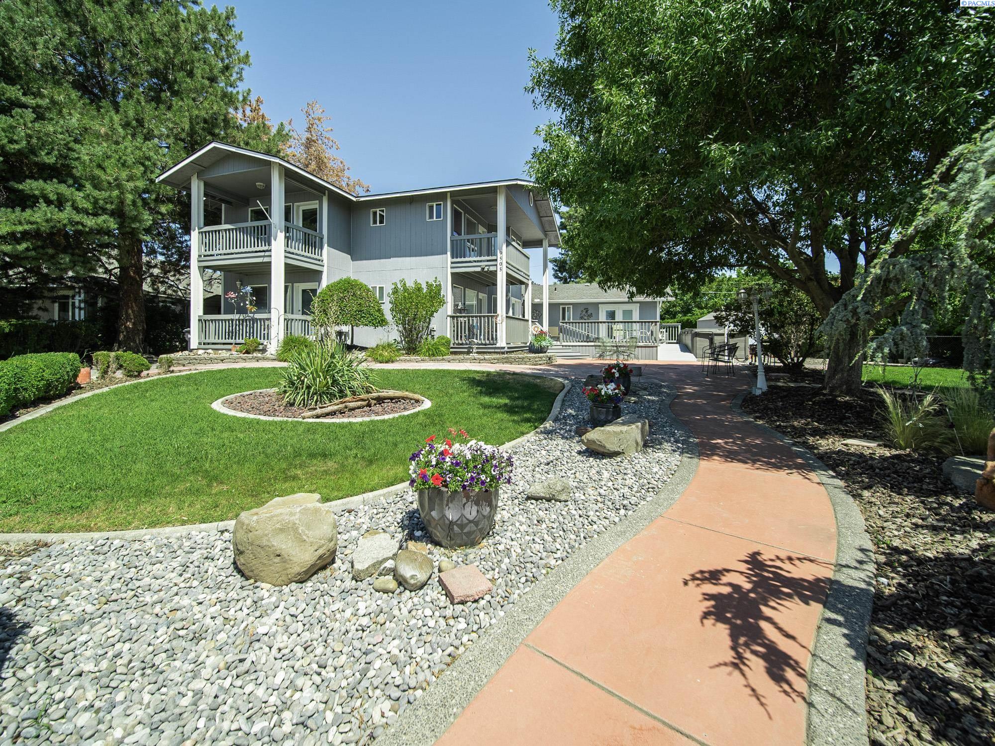 9505 Sturgis Rd, Pasco, WA 99301