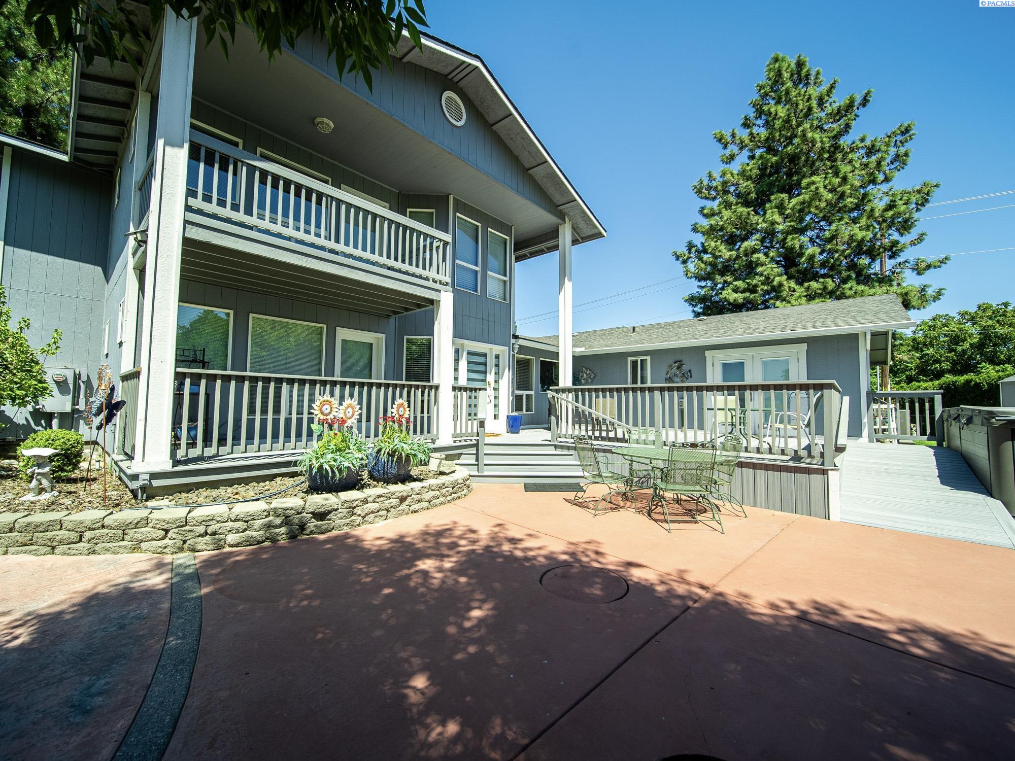 9505 Sturgis Rd, Pasco, WA 99301