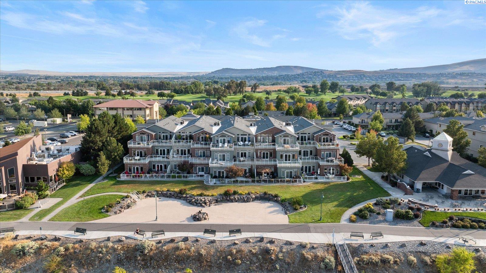 386 Columbia Point Dr #202, Richland, WA 99352