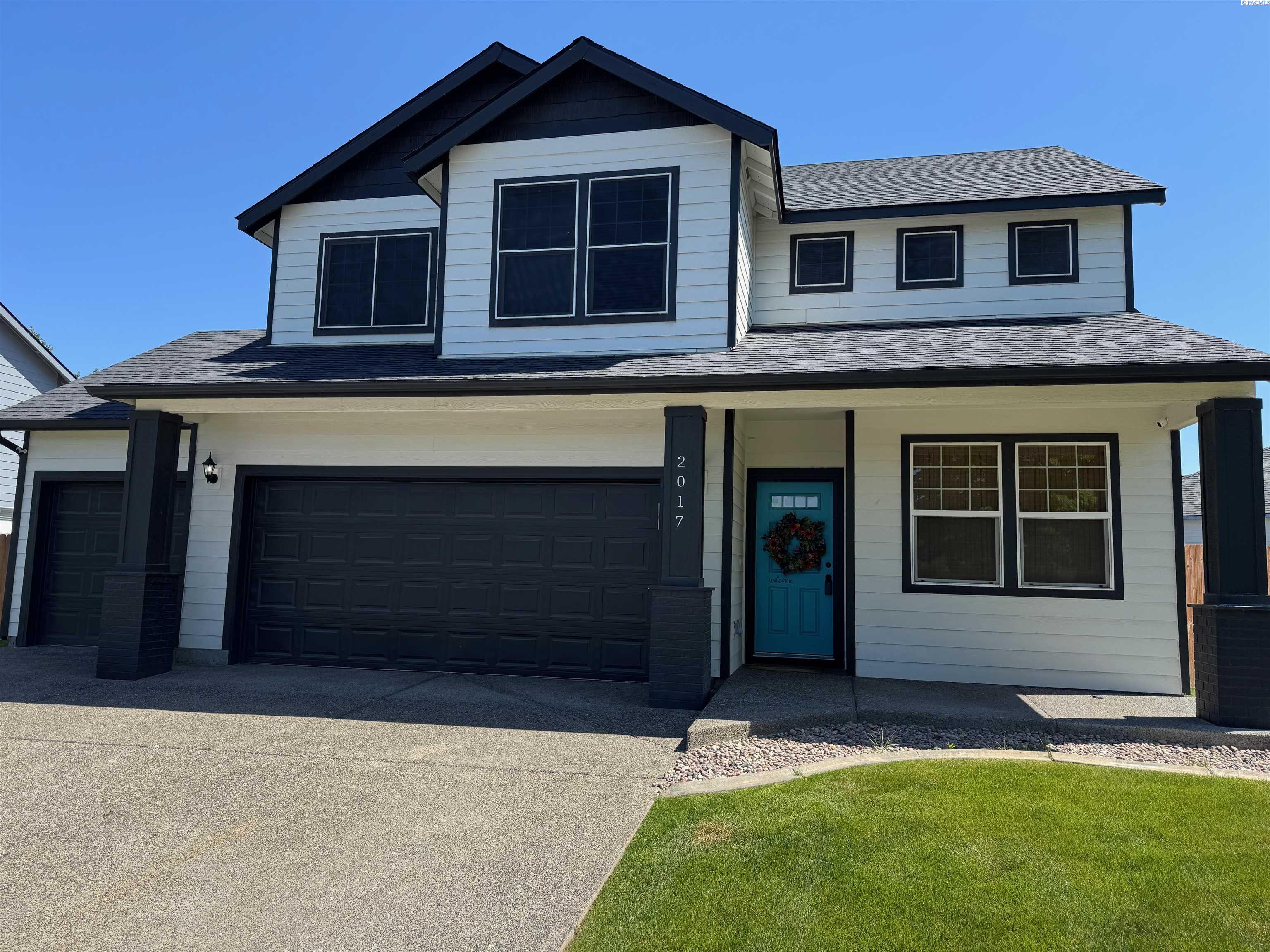 2017 Tweedt St, Kennewick, WA 99338